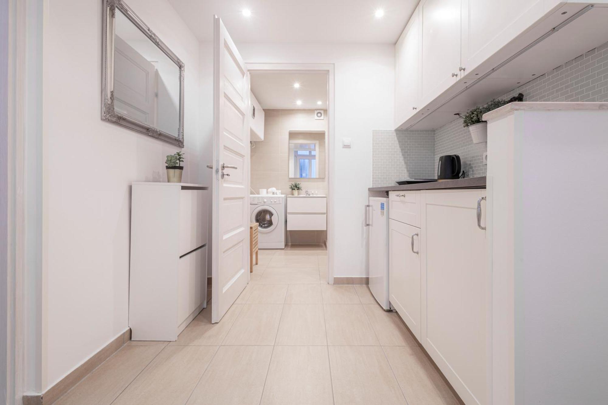 Beautiful Home At Basilca 1-2 Budapest Exteriör bild